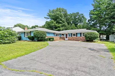 7 Pocahontas Dr, Peabody, MA 01960 - Photo 2