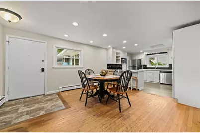 7 Pocahontas Dr, Peabody, MA 01960 - Photo 10