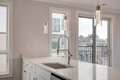 87 Medford #301, Medford, MA 02155 - Photo 4