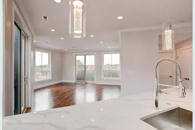 87 Medford #301, Medford, MA 02155 - Photo 6