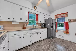 63 Wayside, Worcester, MA 01605 - Photo 4