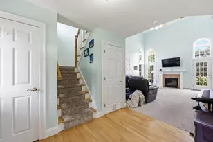 32 Waterford Dr, Westfield, MA 01085 - Photo 16