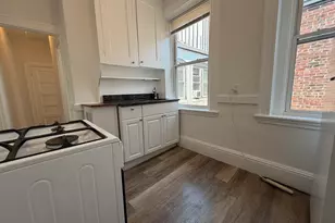 7 Grove St, Boston, MA 02114 - Photo 8