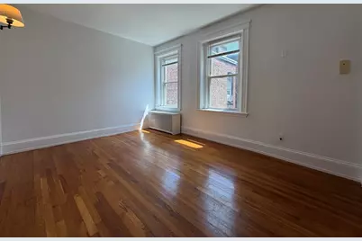 7 Grove St. #11, Boston, MA 02114 - Photo 4