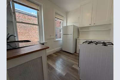 7 Grove St. #11, Boston, MA 02114 - Photo 6