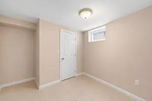 18 Tyler St, Boston, MA 02136 - Photo 22