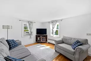 18 Tyler St, Boston, MA 02136 - Photo 2