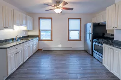 39 County St. #2, Peabody, MA 01960 - Photo 4