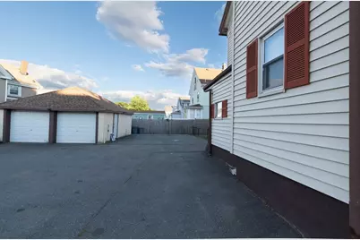39 County St. #2, Peabody, MA 01960 - Photo 2