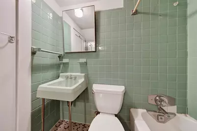 124 Hobart St, Hingham, MA 02043 - Photo 26