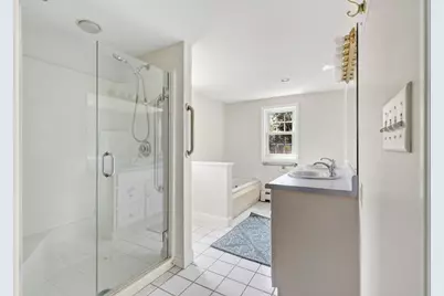 124 Hobart St, Hingham, MA 02043 - Photo 22