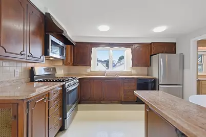 11 Lowe Street Place, Revere, MA 02151 - Photo 2