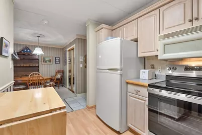 137 Franklin #203, Stoneham, MA 02180 - Photo 8