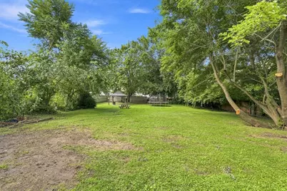 34 W School St, Westfield, MA 01085 - Photo 32