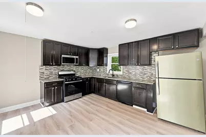 34 W School St, Westfield, MA 01085 - Photo 4