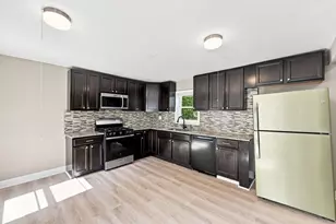 34 W School St, Westfield, MA 01085 - Photo 4