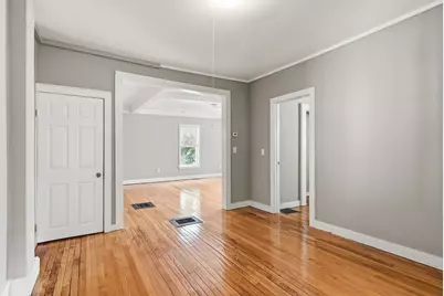 34 W School St, Westfield, MA 01085 - Photo 8