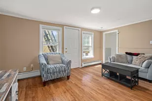 212 Princeton St, Boston, MA 02128 - Photo 6