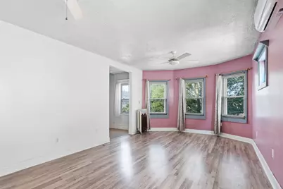 21 Cabot #2, Salem, MA 01970 - Photo 4