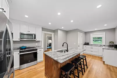 276 Plain St, Stoughton, MA 02072 - Photo 16