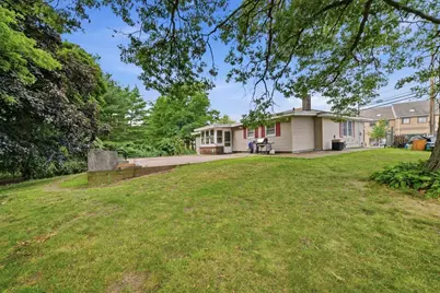 218 Stedman St, Lowell, MA 01851 - Photo 34