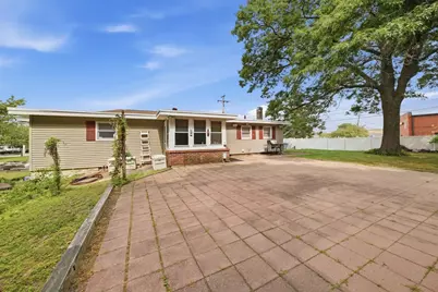 218 Stedman St, Lowell, MA 01851 - Photo 30