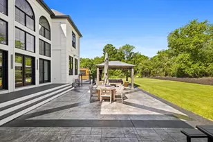 19 Bridle Spur Ln, Danvers, MA 01923 - Photo 6