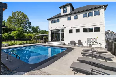19 Bridle Spur Ln, Danvers, MA 01923 - Photo 4