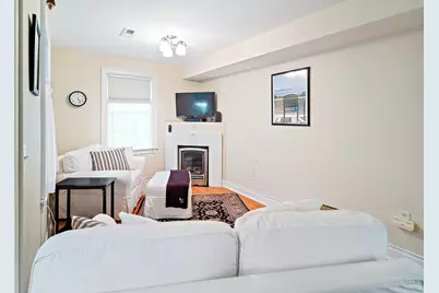 405 E 3rd St #2, Boston, MA 02127 - Photo 14
