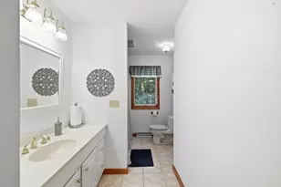 142 Oak Knoll Cir, Ludlow, MA 01056 - Photo 18