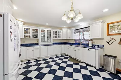 142 Oak Knoll Cir, Ludlow, MA 01056 - Photo 14