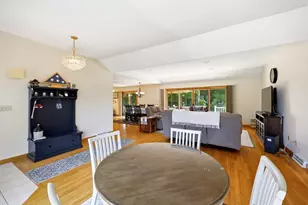 142 Oak Knoll Cir, Ludlow, MA 01056 - Photo 6