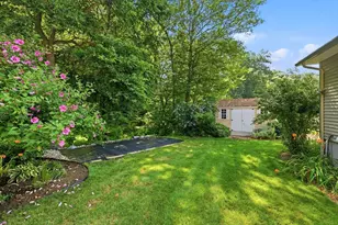 142 Oak Knoll Cir, Ludlow, MA 01056 - Photo 32