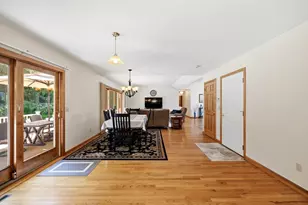 142 Oak Knoll Cir, Ludlow, MA 01056 - Photo 12