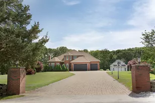 114 Upper Gore Rd, Webster, MA 01570 - Photo 2