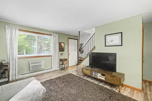 73 Bridge St, Northampton, MA 01060 - Photo 2