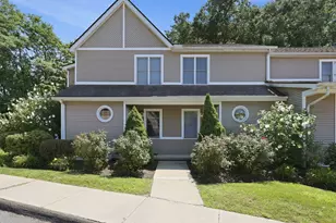 61 Abbey Memorial Dr, Chicopee, MA 01020 - Photo 1