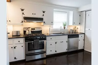 19 Rowland Street #2, Marblehead, MA 01945 - Photo 4