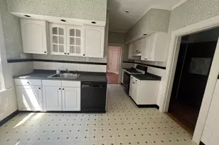 46-48 Cleveland St, Melrose, MA 02176 - Photo 4