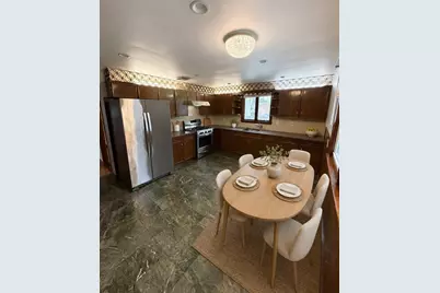 68 Keayne St, Revere, MA 02151 - Photo 4