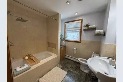 68 Keayne St, Revere, MA 02151 - Photo 8