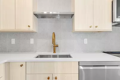 34 Oak Street #101, Boston, MA 02136 - Photo 6