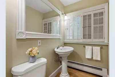 44 Valley Rd, Brookline, MA 02467 - Photo 18