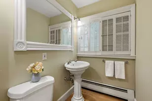 44 Valley Rd, Brookline, MA 02467 - Photo 18