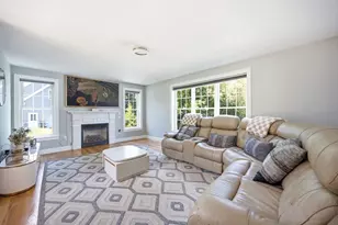 37 Bacon St, Pepperell, MA 01463 - Photo 6