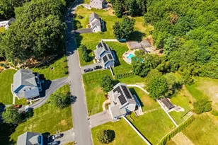37 Bacon St, Pepperell, MA 01463 - Photo 4