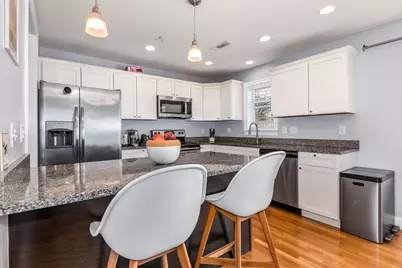 10 Irma St #3, Boston, MA 02124 - Photo 4