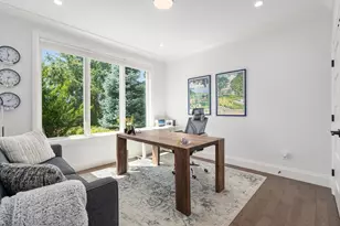1058 Beacon St, Newton, MA 02459 - Photo 6
