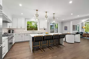 1058 Beacon St, Newton, MA 02459 - Photo 8