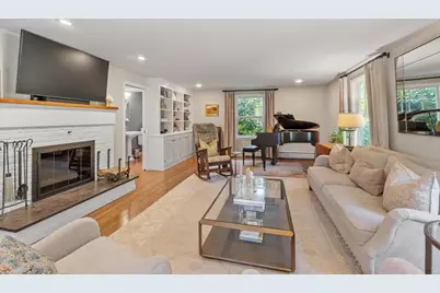 5 Adirondack Rd, Chelmsford, MA 01824 - Photo 6